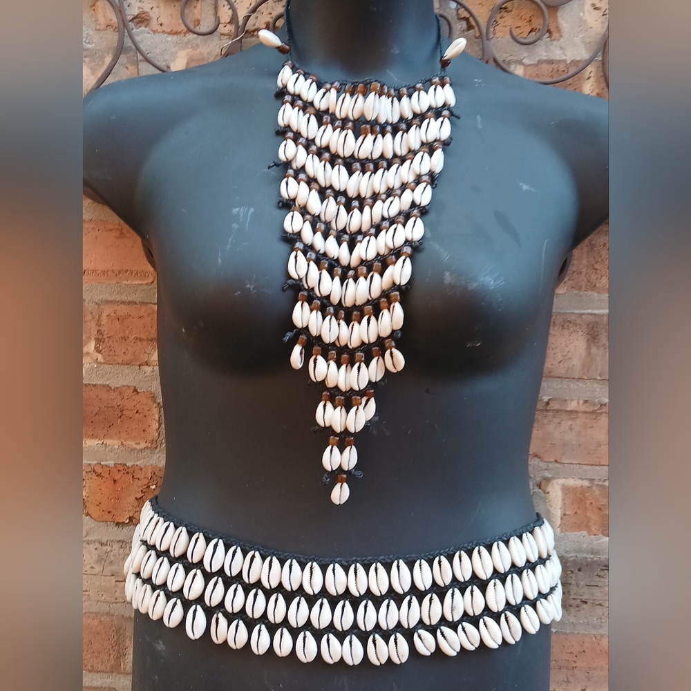 Elegant Shell Necklace and Belt Set